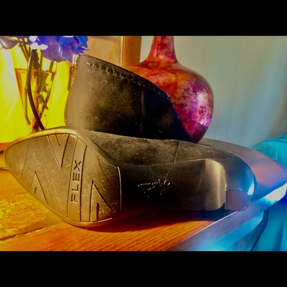 LIFE STRIDE BLACK SUEDE BOOTIE WM 11 STUDDED LOOK - Picture 3 of 4